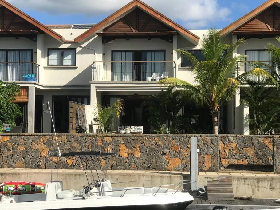 Apartamento Wozamoya Rivière Noire Exterior foto